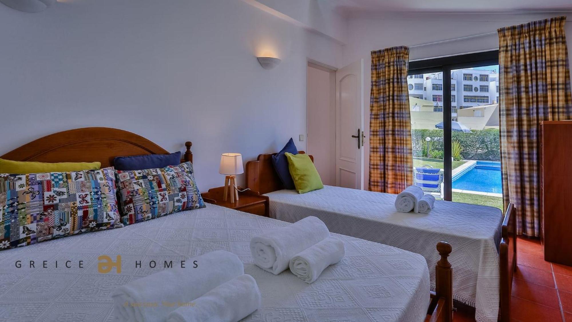 Greice Homes-650 Meters From The Beach, 4 Bedrooms Villa For Holidays In Vilamoura-クアルテイラ エクステリア 写真
