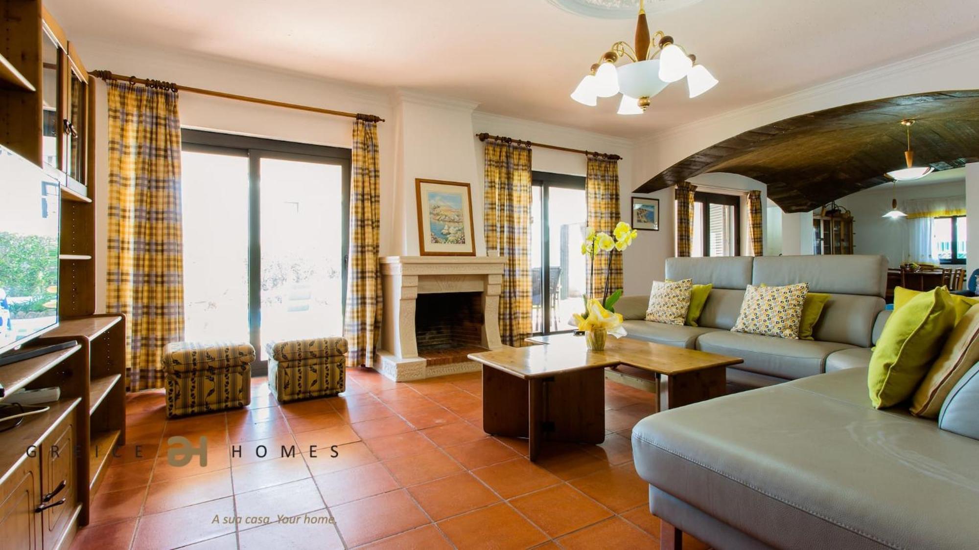 Greice Homes-650 Meters From The Beach, 4 Bedrooms Villa For Holidays In Vilamoura-クアルテイラ エクステリア 写真